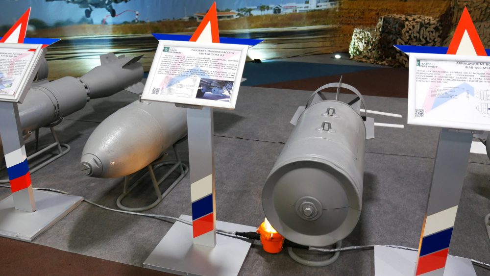 Russian Ministry Of Defence Displays Cluster Bombs At Syria Exhibition Despite Earlier Denying Their Use Conflict Intelligence Team